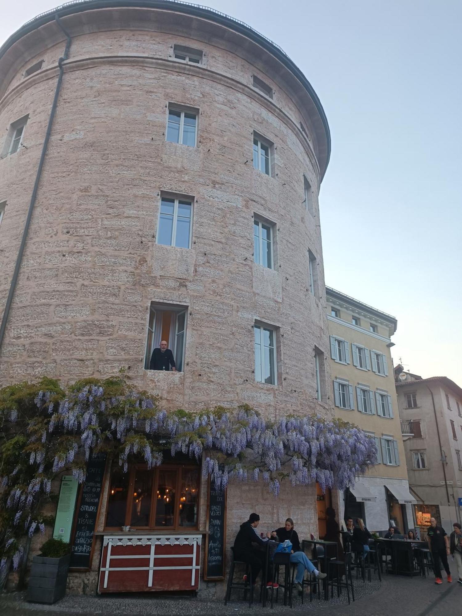Готель Torrione Тренто Екстер'єр фото